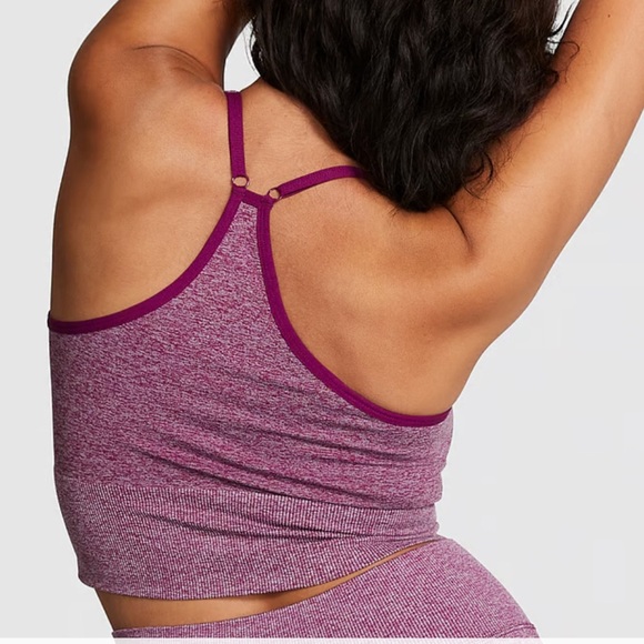 New PINK
SEAMLESS LONGLINE SPORTS BRA - Picture 5 of 6